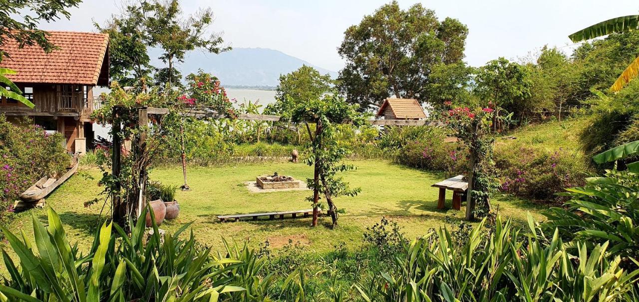Lak Tented Camp Lien Son Exterior photo